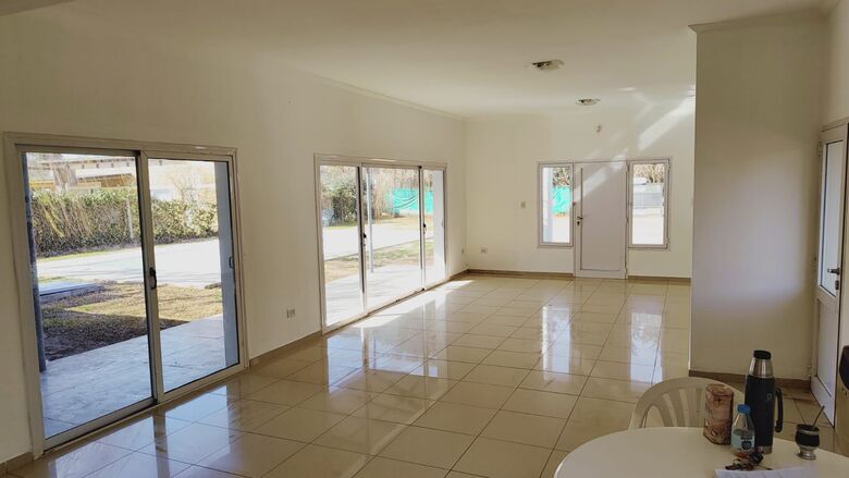 Inmobiliaria Tomás Acosta